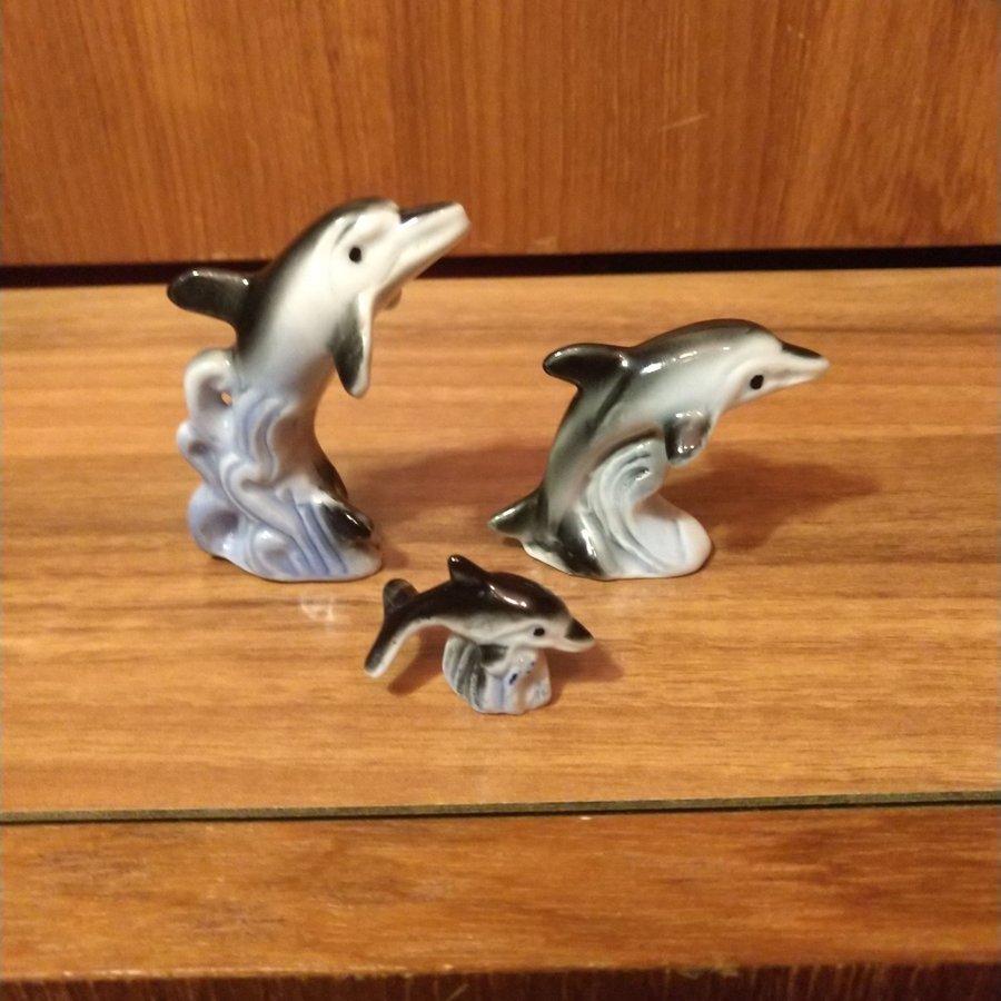 Vintage Porcelain Dolphin Set