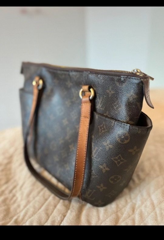 Louis Vuitton vintage monogram totally PM