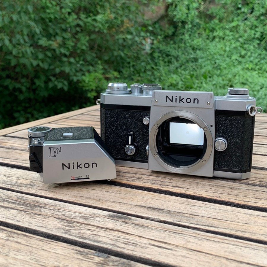 Nikon F + Photomic FTN – En av historiens viktigaste kameror i fint skick