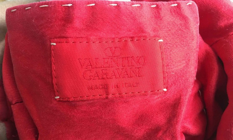 Genuine Valentino Garavani pink cloth bag