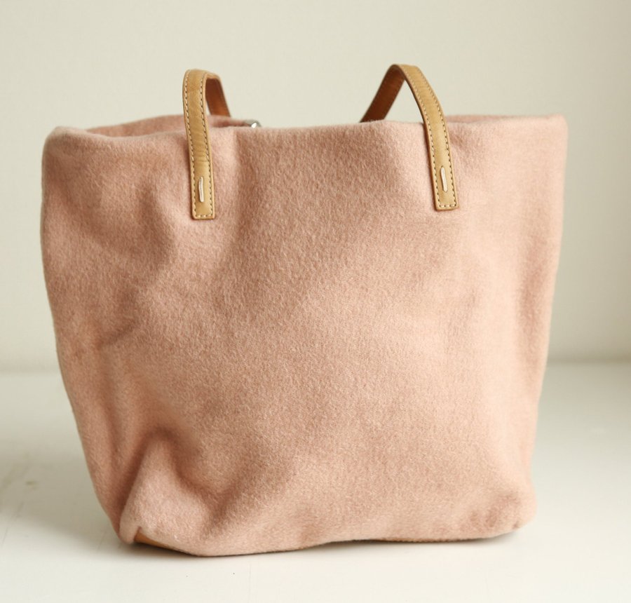 Genuine Valentino Garavani pink cloth bag