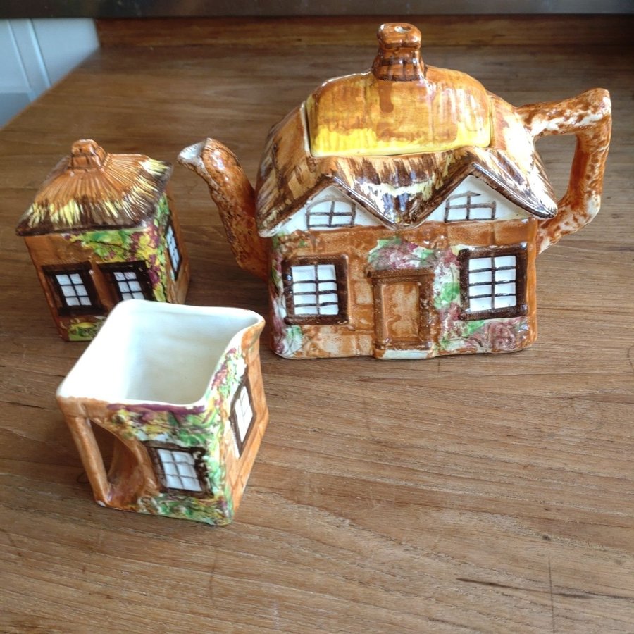 TEKANNA MJÖLKKANNA SOCKERSKÅL Price Bros Cottage Ware England