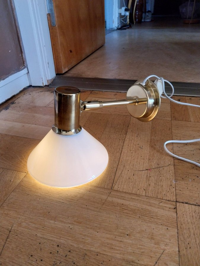 Vägglampa glas och mässing retro ikea