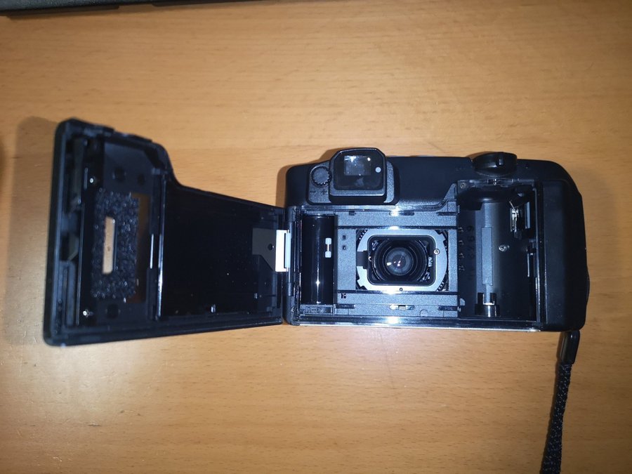 Pentax Espio 105G - 35mm kamera - Fungerar