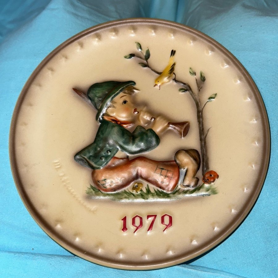 Samlartallrik från MJHummel Goebel Germany 1979 fin med box o intyg