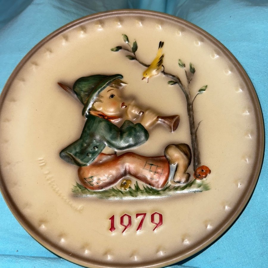 Samlartallrik från MJHummel Goebel Germany 1979 fin med box o intyg