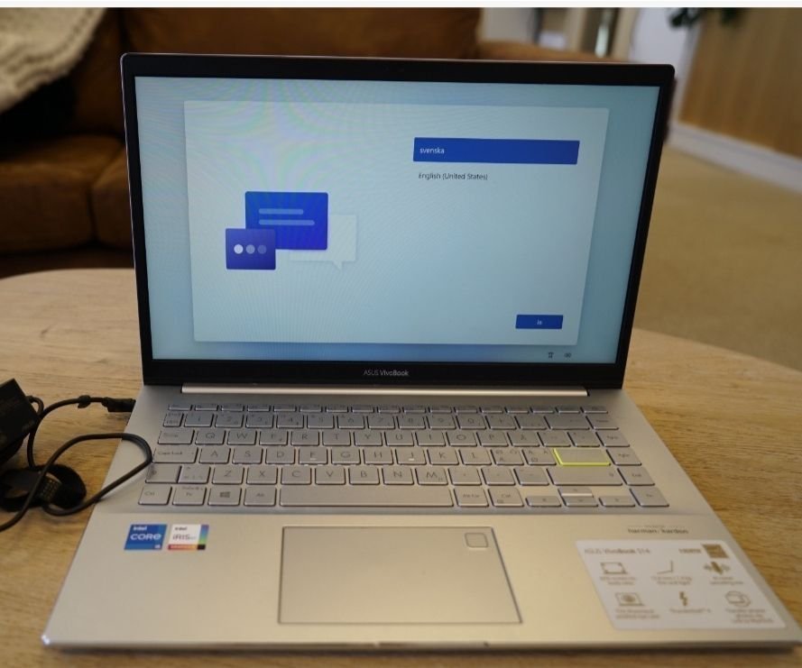 Asus vivobook s14 i5 1135g7 8gb ram 256gb ssd 2år gammal