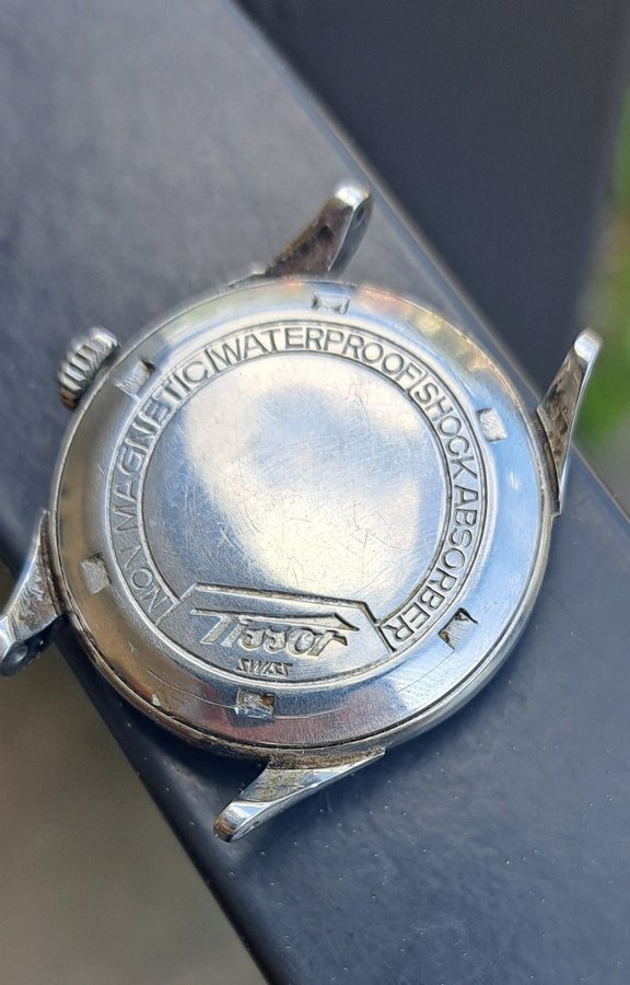 Tissot 1940 tal svart urtavla