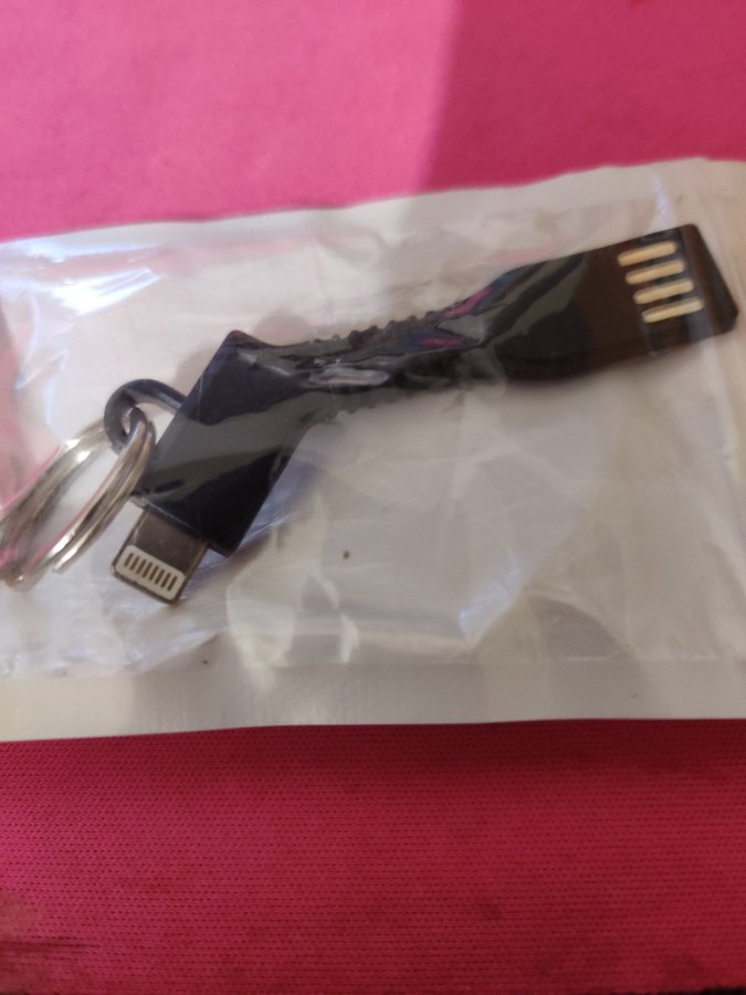 Laddning nyckel -USB kabelLaddning nyckel -USB kabel