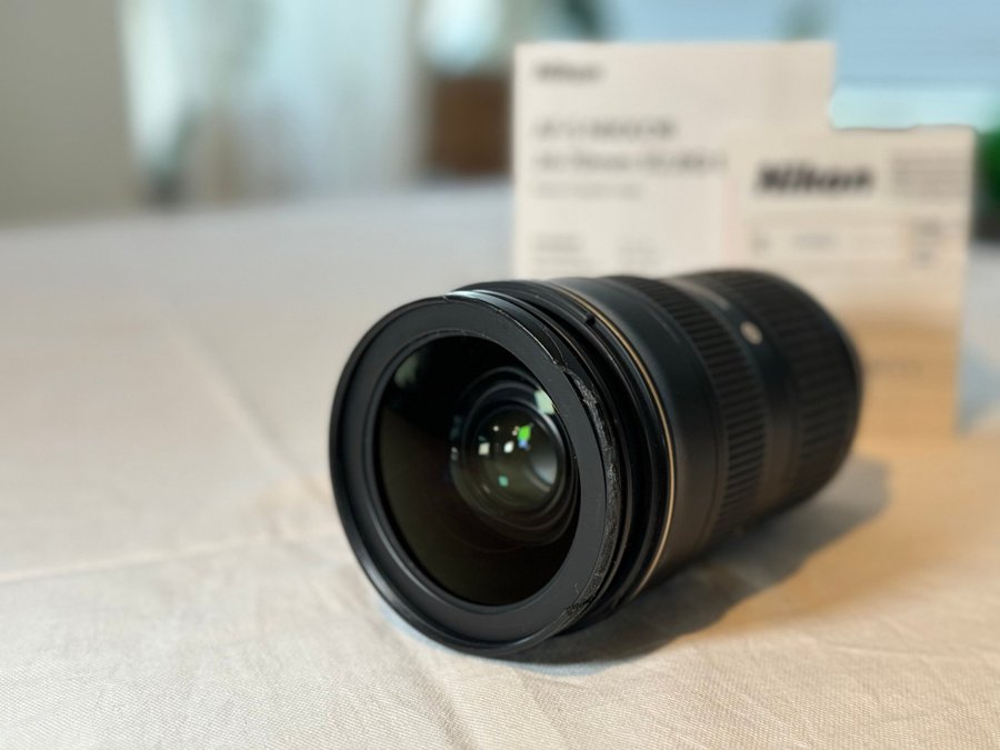 Nikon AF-S Nikkor 24-70mm f/28G ED Objektiv skadat men väl fungerande