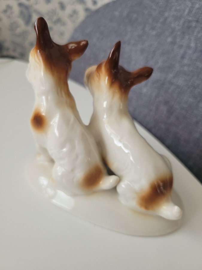 Figurin hundar från GDR tyska Porslin