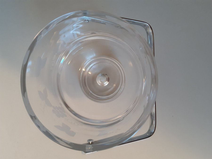 Ishink i glas med etsad dekor
