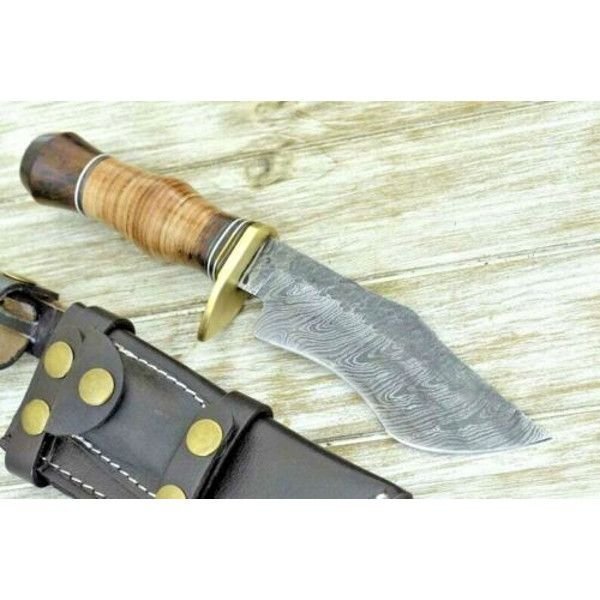 Handmade Tactical Survival Hunting Knife Walnut Wood Handle