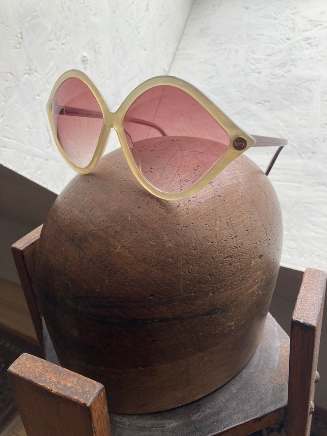 Vintage Made in Austria Sillhuette solglasögon i unik färg och form
