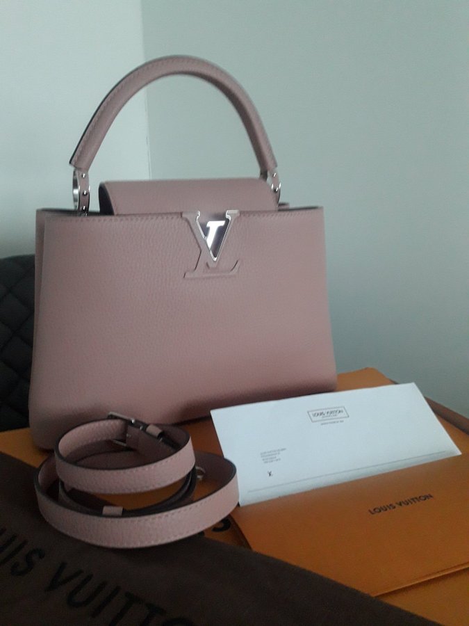 LOUIS VUITTON Äkta Capucines MM Pink Taurillon Läder Oanvänd Kvitto Nypr 83000