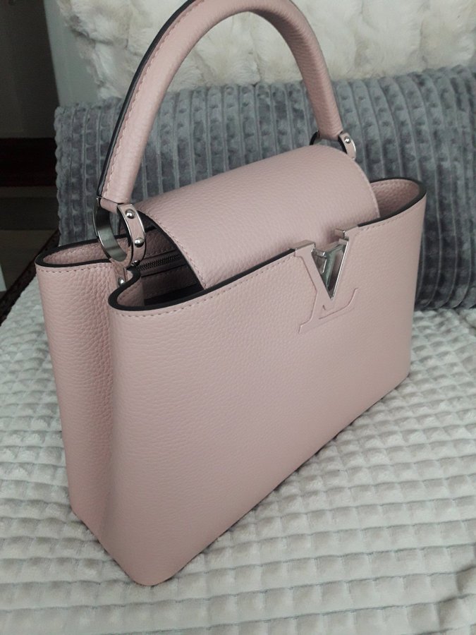 LOUIS VUITTON Äkta Capucines MM Pink Taurillon Läder Oanvänd Kvitto Nypr 83000