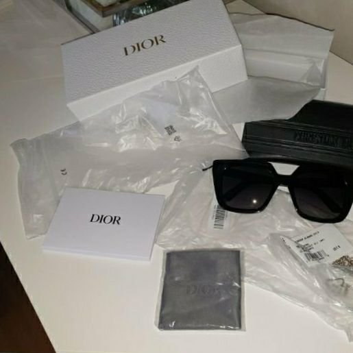 Dior solglasögon sunglasses som ny svart