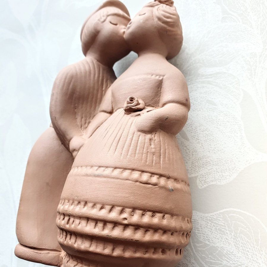 JIE "Pussen" Edit Risberg ovanlig oglaserad keramik figurin Kärlek skulptur