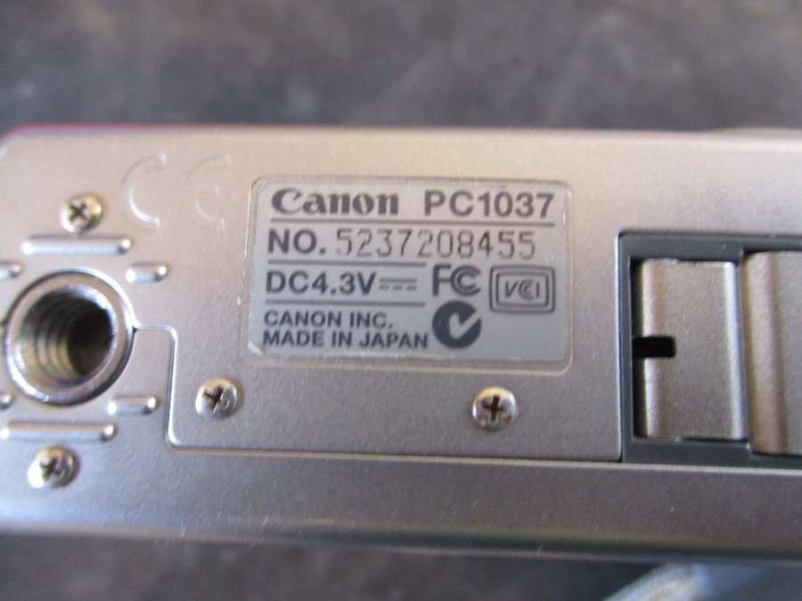 Canon Digital Ixus V3