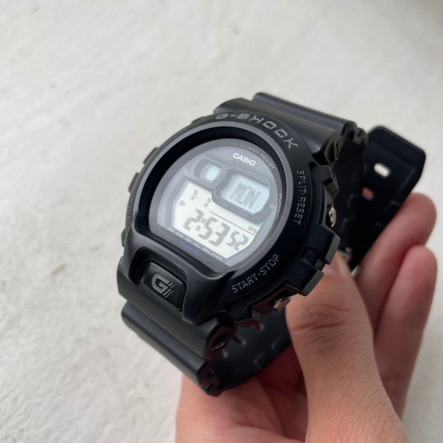 Casio G-SHOCK GB-6900B Digital Watch Bluetooth smartphone link function