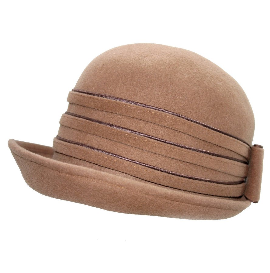 Beige elegant hatt i filt