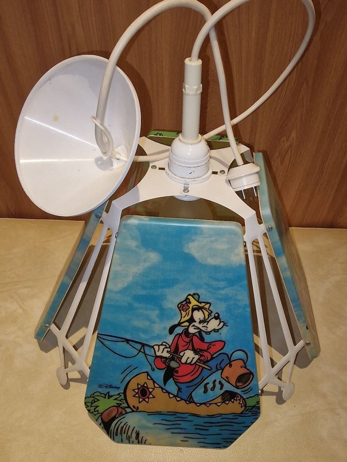 Vintage ~ disney lamp~ Bambi lampe til barnerom - veldig koselig taklampe