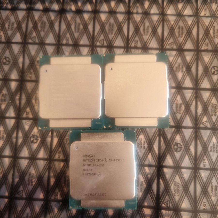 3 st Intel Xeon E5-2630 V3 SR206 8 Core 20MB 24GHz LGA2011-3 85W CPU processor