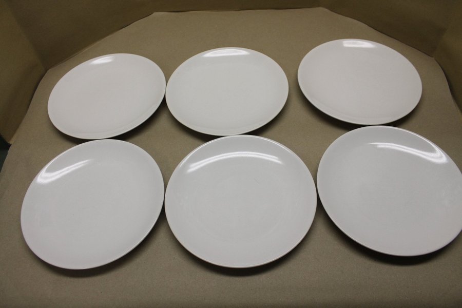 Sex vita Tallrikar från Höganäs keramik - 20 cm