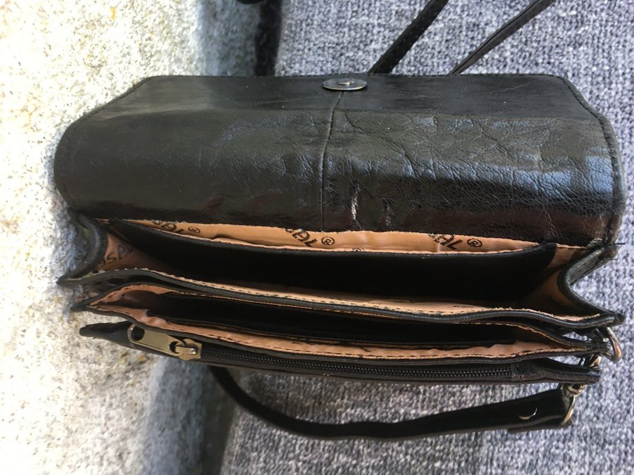 Casal svart väska kraftigt skinn läder axelremsväska plånbok börs