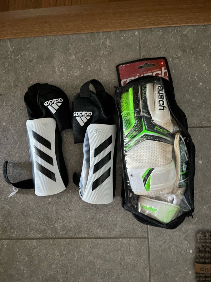 Reusch fotboll målvakt handskar goal keeper gloves storlek 4 och adidas benskydd