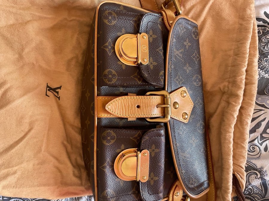 Louis Vuitton Hudson PM