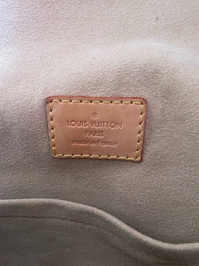 Louis Vuitton Hudson PM