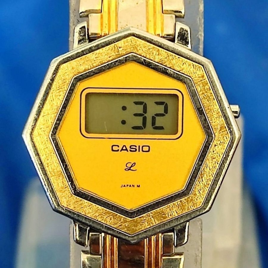 Casio 1980 lf 100 from the first classic ultra rare unique design