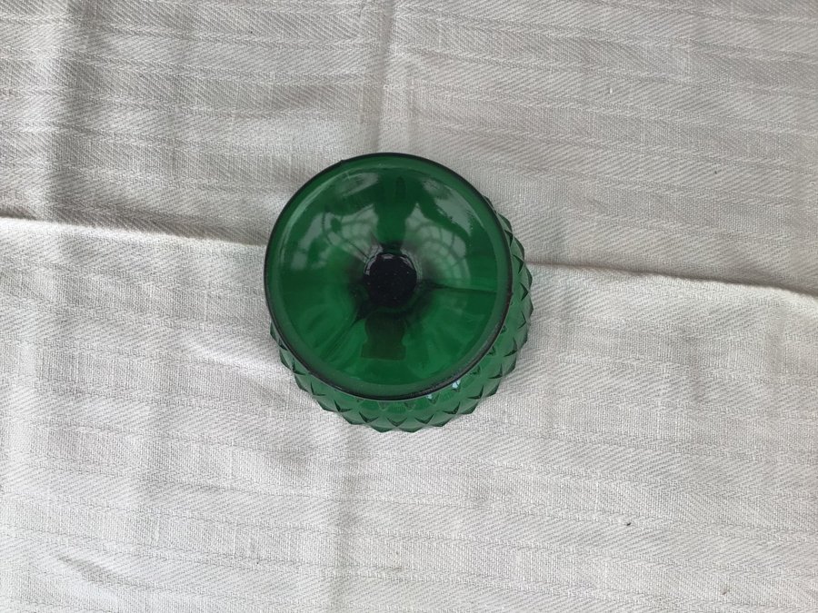 Glimma glasbruk skål på fot Blixt 1900-tal pressglas grönt glas