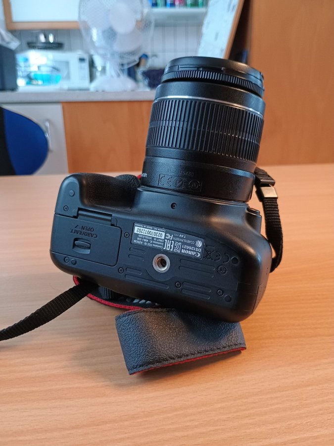 Canon EOS 1300D