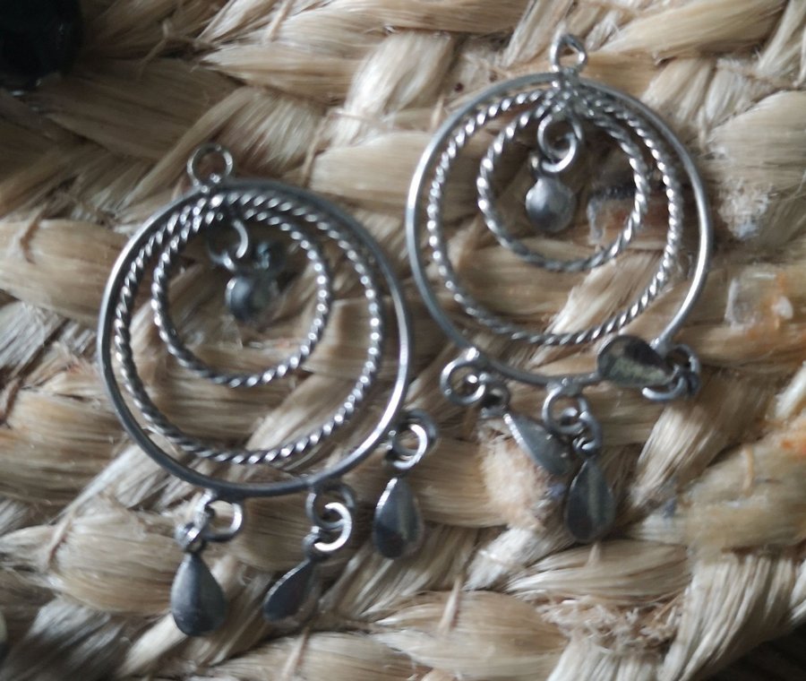 40 PAR örhängen silver vintage design smyckerensning Köp nu=10:-/par!