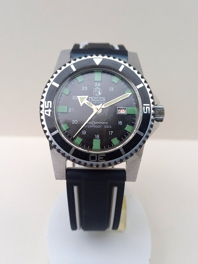 VINTAGE NICE MORTIMA SUPER DATOMATIC SKIN DIVER WATCH FROM 70S