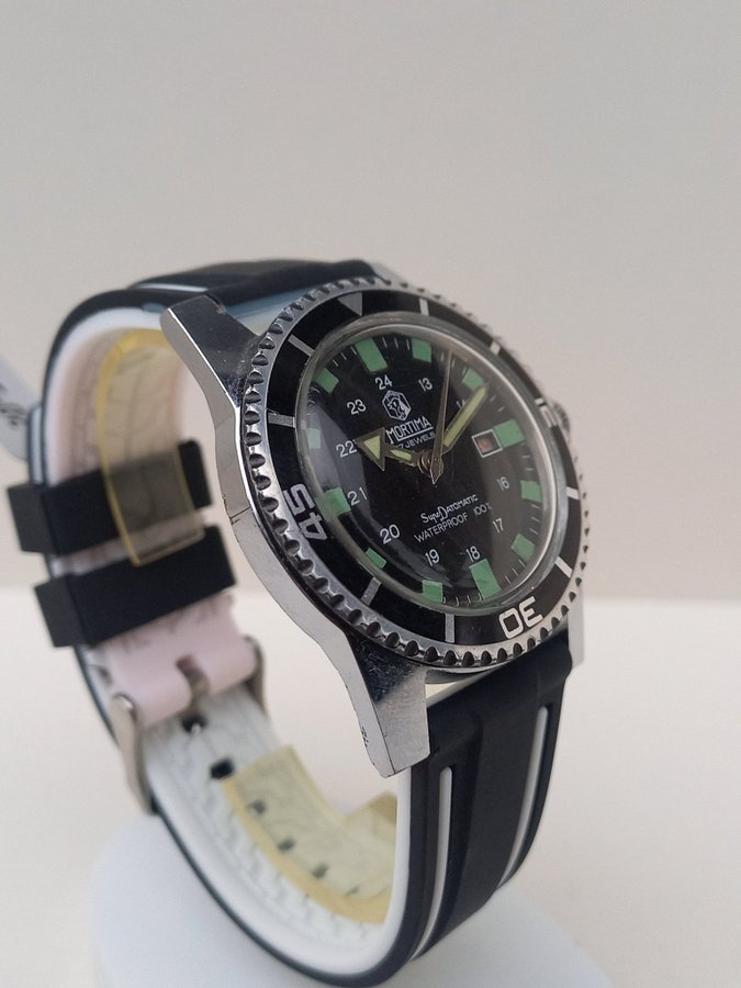 VINTAGE NICE MORTIMA SUPER DATOMATIC SKIN DIVER WATCH FROM 70S