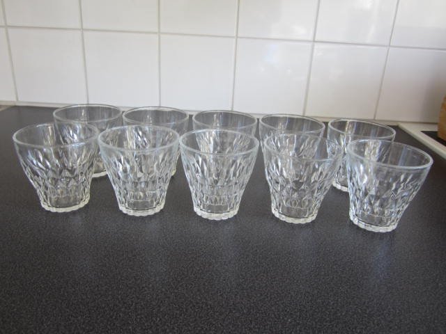 1 KRONA VERECO 10 RETRO DRICKSGLAS GLAS VATTENGLAS 70 TAL