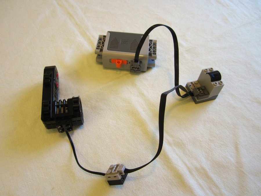 LEGO - 8886 Power Functions Extension Wire (20 cm)/konvertering 9V - PF - 2008