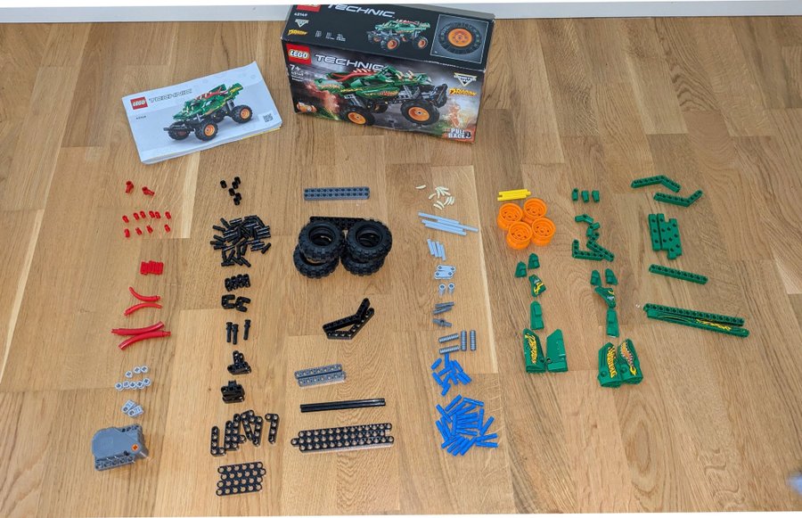 Lego Technic 42149 i originalförpackning