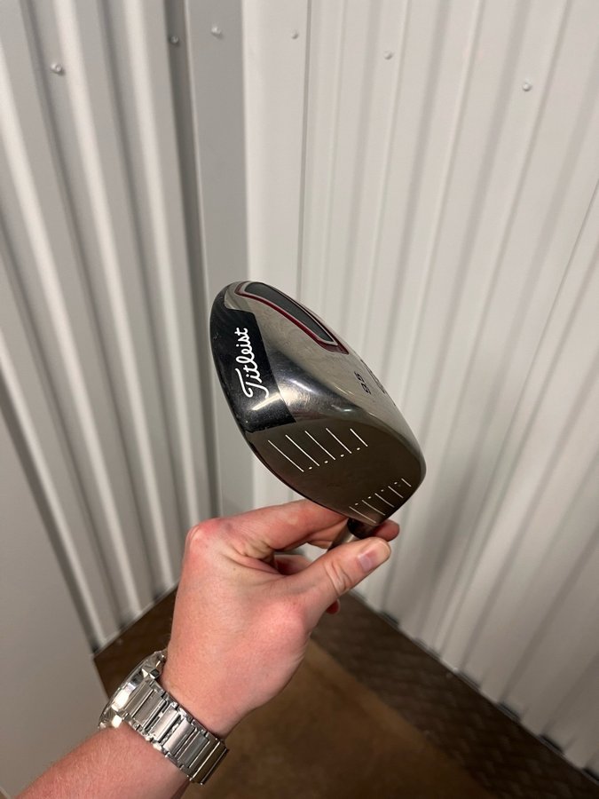 (VÄNSTER) TITLEIST 909 DCOMP DRIVER utrop 1KR