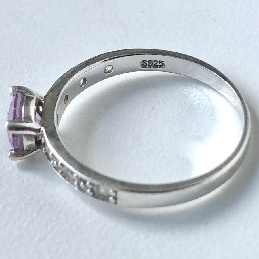 925 silver lila sten och vita stenar ring - sterlingsilver