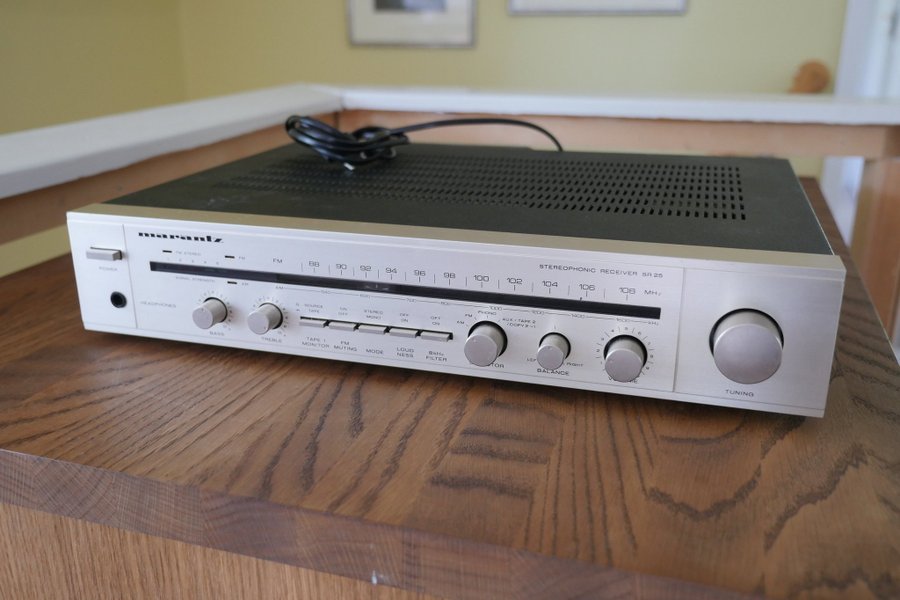 Marantz receiver SR 25