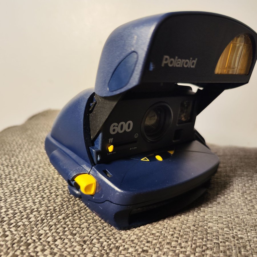 Polaroid 600 instant camera