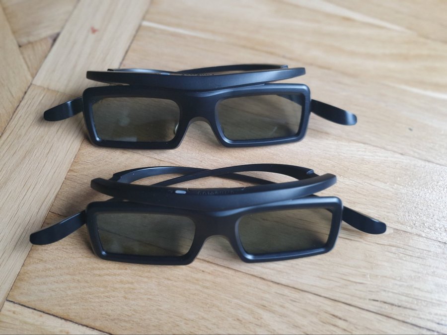 Två par 3D-glasögon Samsung SSG-3050GB model BN96-20931A 3D Active Glasses