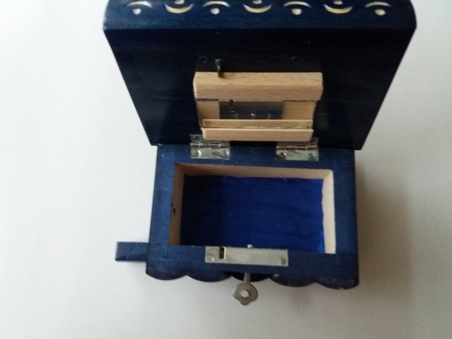 Söt blå trä pussel smycken ringhållare box med dold nyckelförvaring för pengar