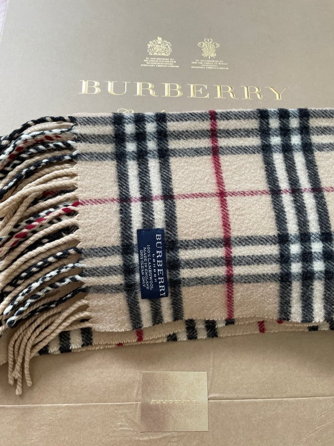 Burberry beige svart röd halsduk