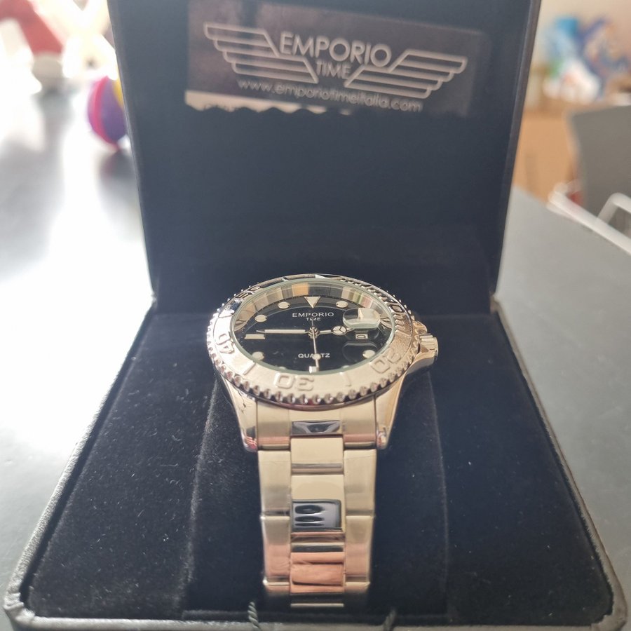 Emporio Time Kvarts Armbandsur