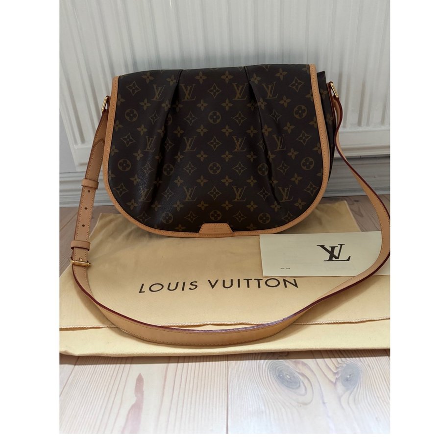 Louis Vuitton Menilmontant MM Monogram Canvas